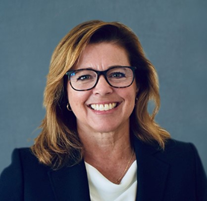 Headshot of Heather Brazik Smith